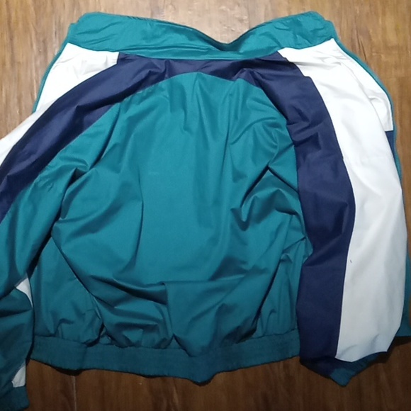 Retro Hankook Tires Windbreaker - Picture 5 of 5